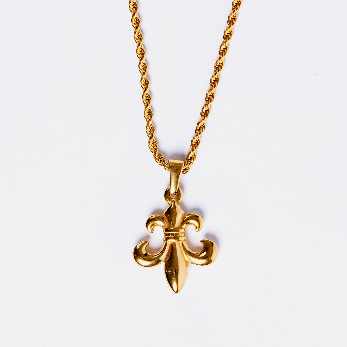 Fleur-de-Lis Pendant Gold