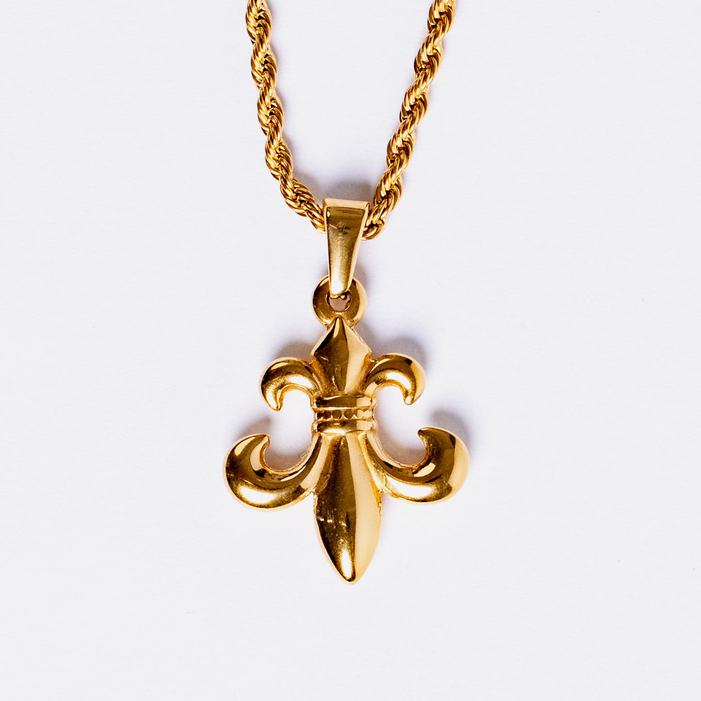 Fleur-de-Lis Pendant Gold