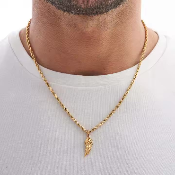 Wing Pendant Gold